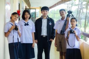 นักเรียนระดับชั้น ม.1 โรงเรียนหาดสำราญวิทยาคม ได้รับรางวัลรองชนะเลิศอันดับ 1 ระดับดีมาก การประกวดคลิปวิดีโอหัวข้อ “พระบรมราโชบายด้านการศึกษาของรัชการที่ 10” ระดับจังหวัด